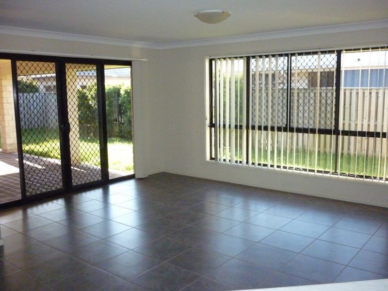 16 Briggs Drive, Caboolture QLD 4510