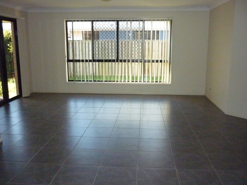 16 Briggs Drive, Caboolture QLD 4510