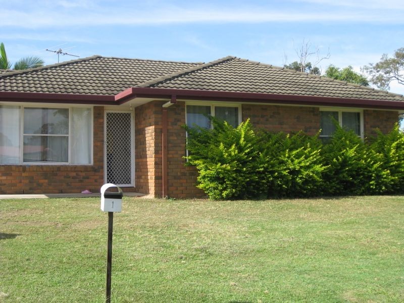 1 Hillgate Court, Morayfield QLD 4506