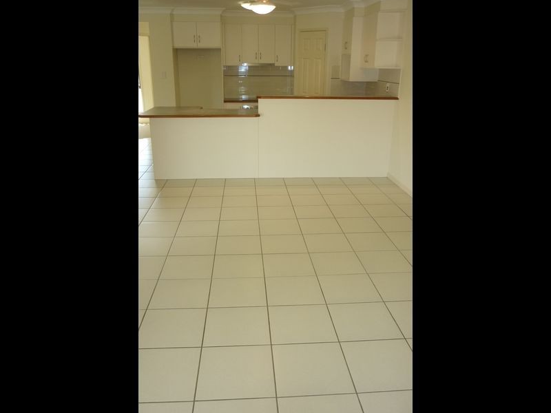 24 Leggett Street, Morayfield QLD 4506