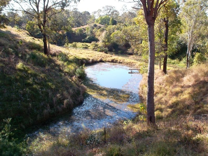 114 Pauls Rd, Upper Caboolture QLD 4510