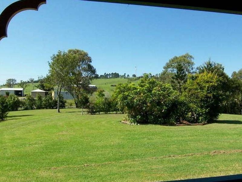 33 Pedwell Rd, Mount Mee QLD 4521