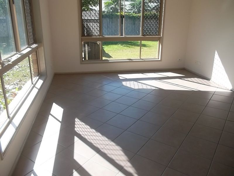 67 Dundee Dr, Morayfield QLD 4506