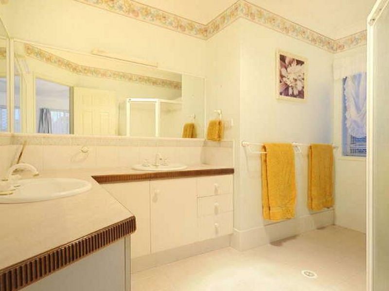 85 Morris Rd, Elimbah QLD 4516