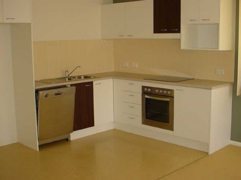 6/17 Lower King Street, Caboolture QLD 4510