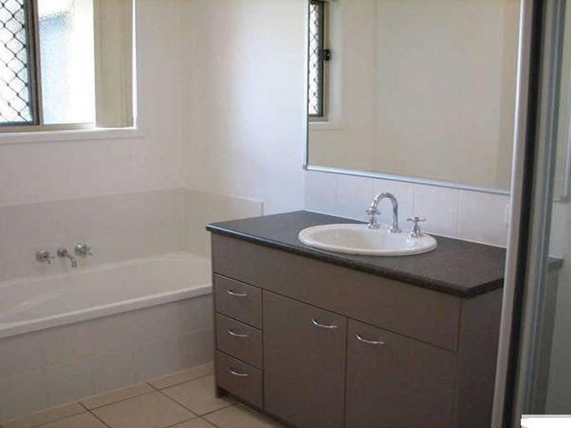 19 Bellbrook Avenue, Bellmere QLD 4510