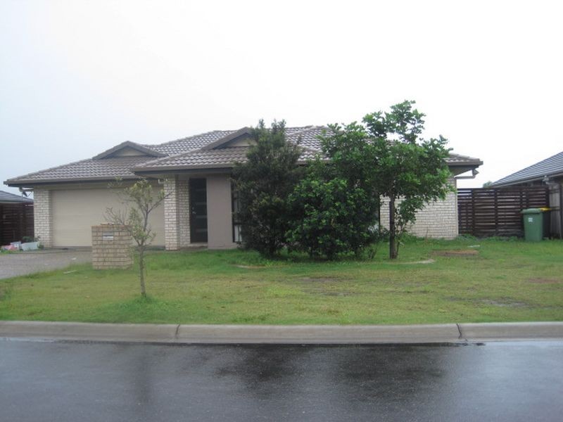 12 Peggy Rd, Bellmere QLD 4510