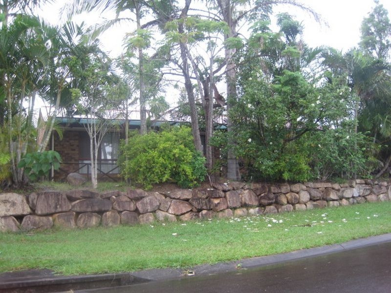 27 Hillmont Ct, Morayfield QLD 4506