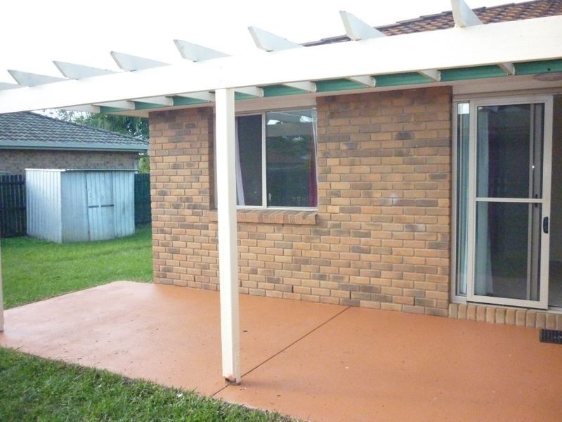 15 Summerfields Dr, Caboolture QLD 4510