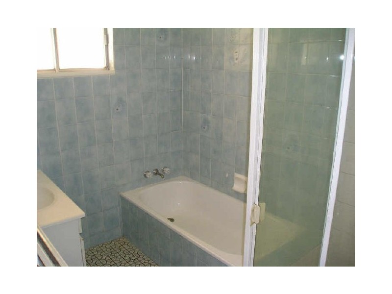 4 Grant Road, Morayfield QLD 4506