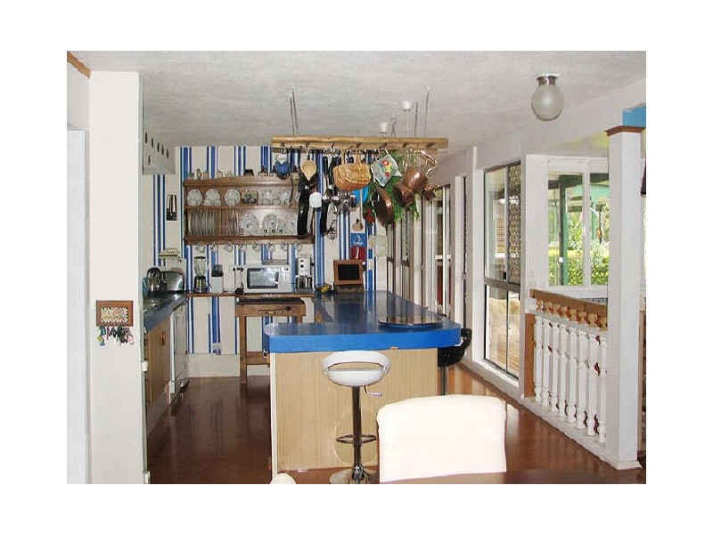 297 Petersen Rd, Morayfield QLD 4506