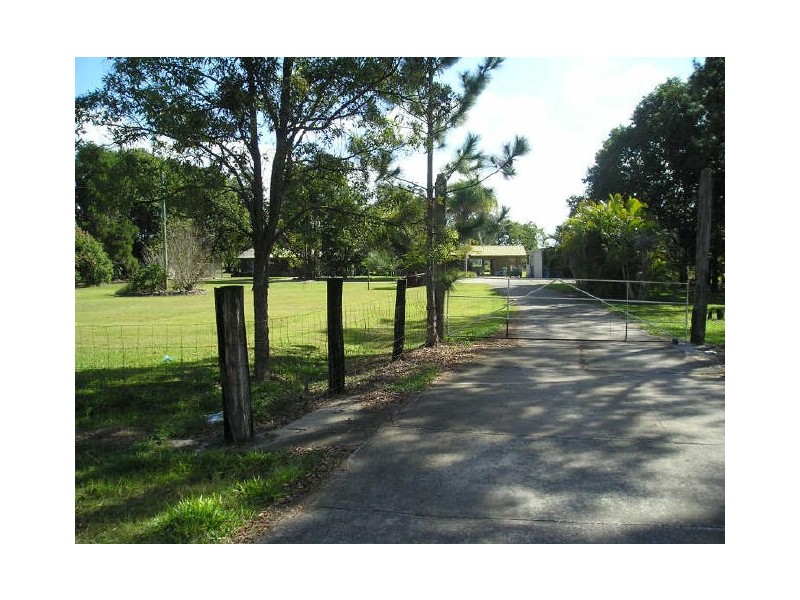 132 Pumicestone Road, Caboolture QLD 4510