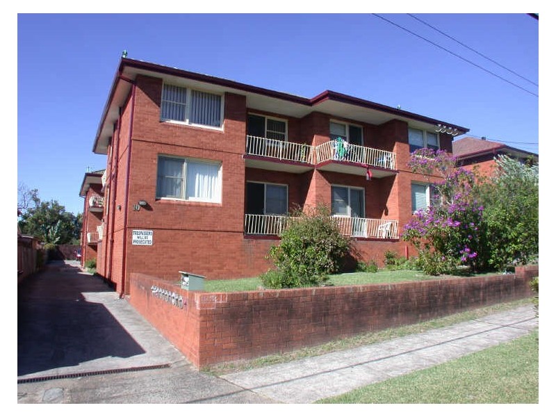 10 Drummond Street, Belmore NSW 2192
