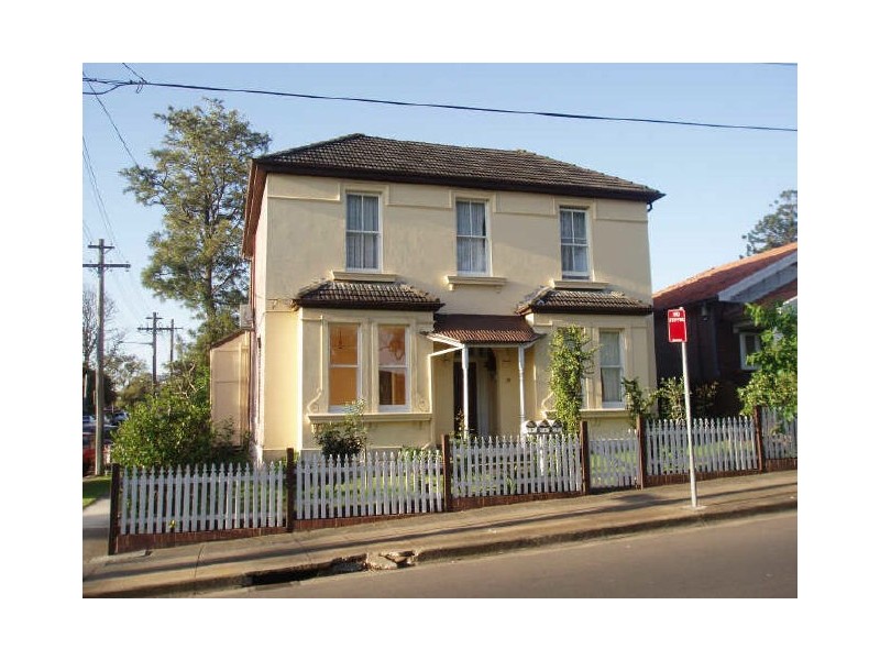 2/15 Nicholson St, Burwood NSW 2134