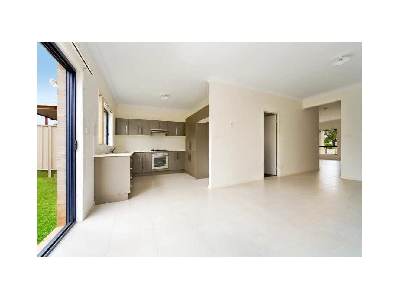 21 Murray St, Greenacre NSW 2190