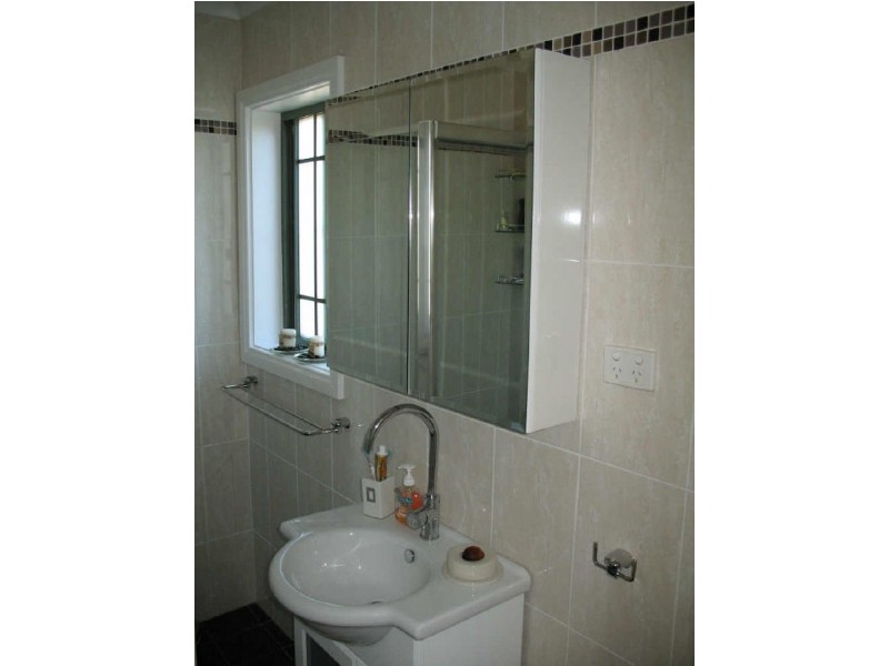 16 Lawford St, Greenacre NSW 2190