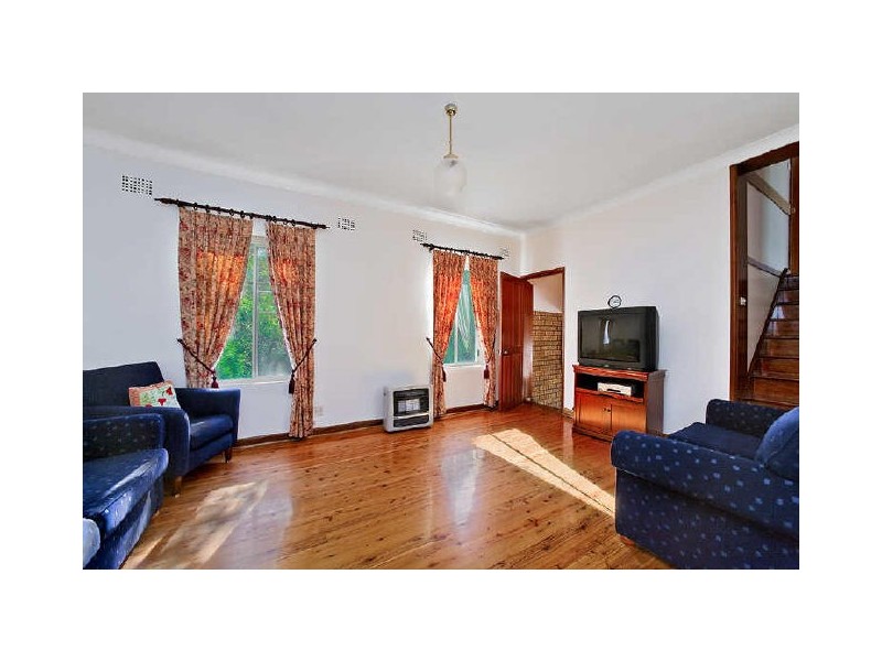 38 The Chase Rd, Turramurra NSW 2074