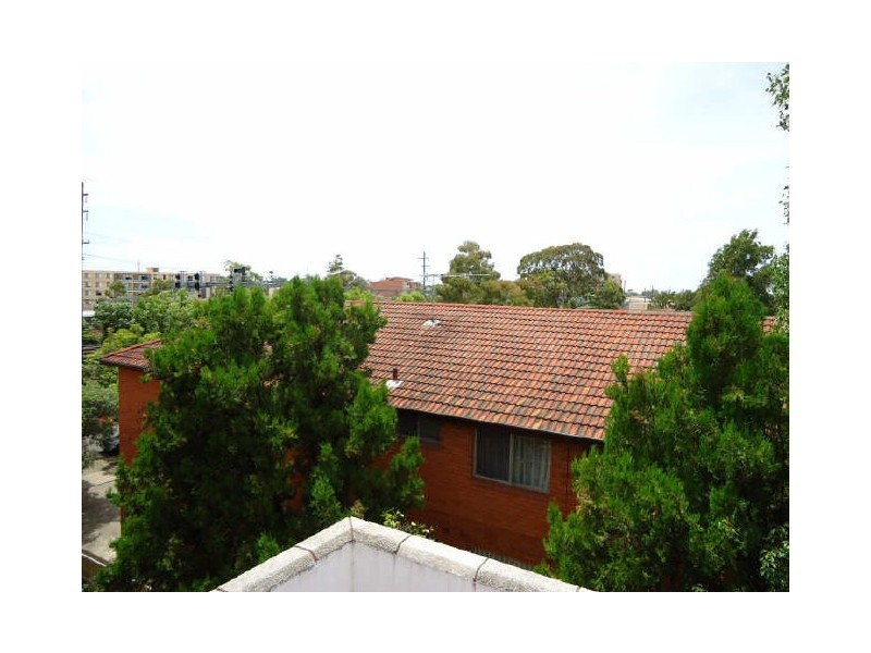 40 The Crescent, Homebush NSW 2140