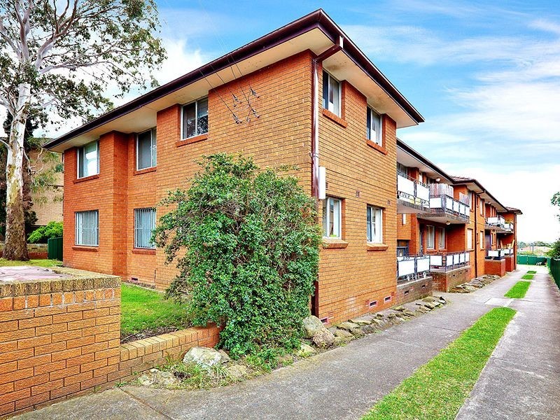 3 Hugh St, Belmore NSW 2192