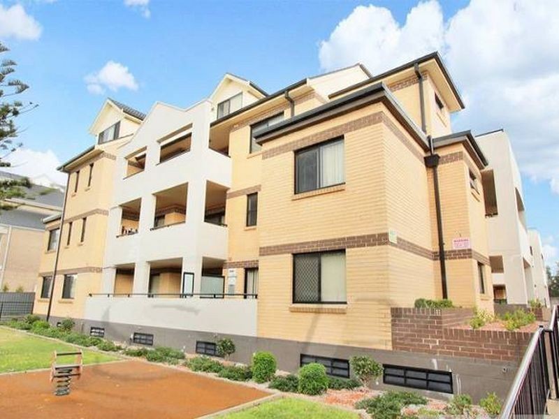 33-35 Eastbourne Rd, Homebush West NSW 2140