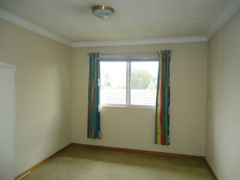 8 Eastbourne Road, Homebush West NSW 2140