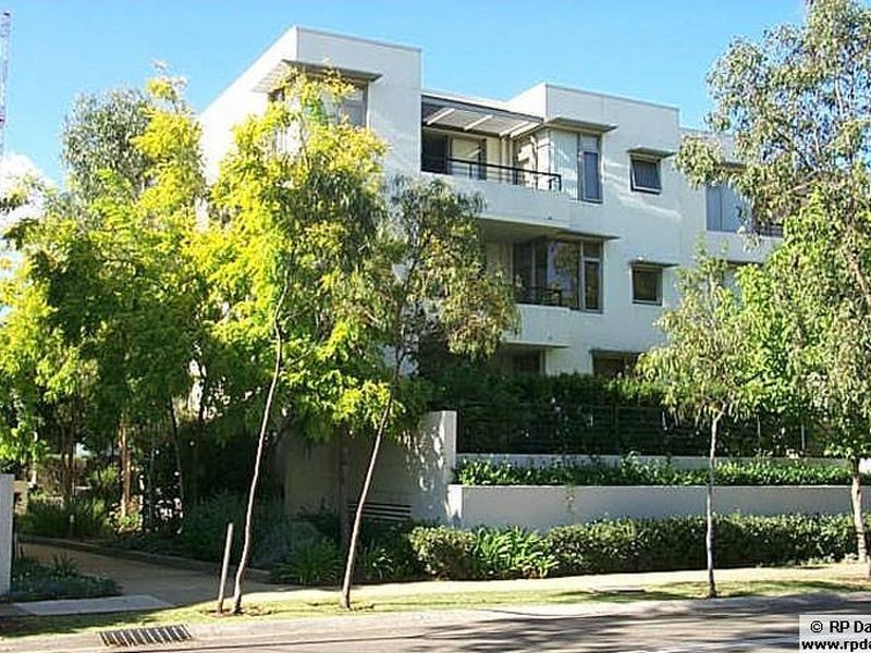 17 Blaxland Avenue, Newington NSW 2127