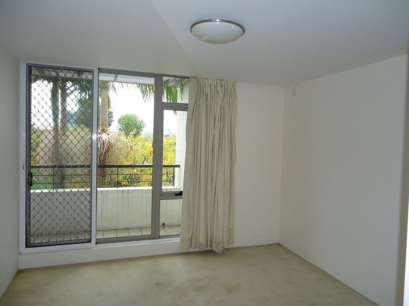 17 Blaxland Avenue, Newington NSW 2127