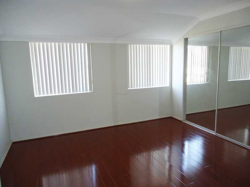 11 Thorpe Ave, Liberty Grove NSW 2138