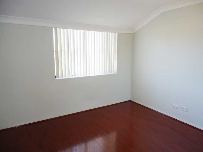 11 Thorpe Ave, Liberty Grove NSW 2138