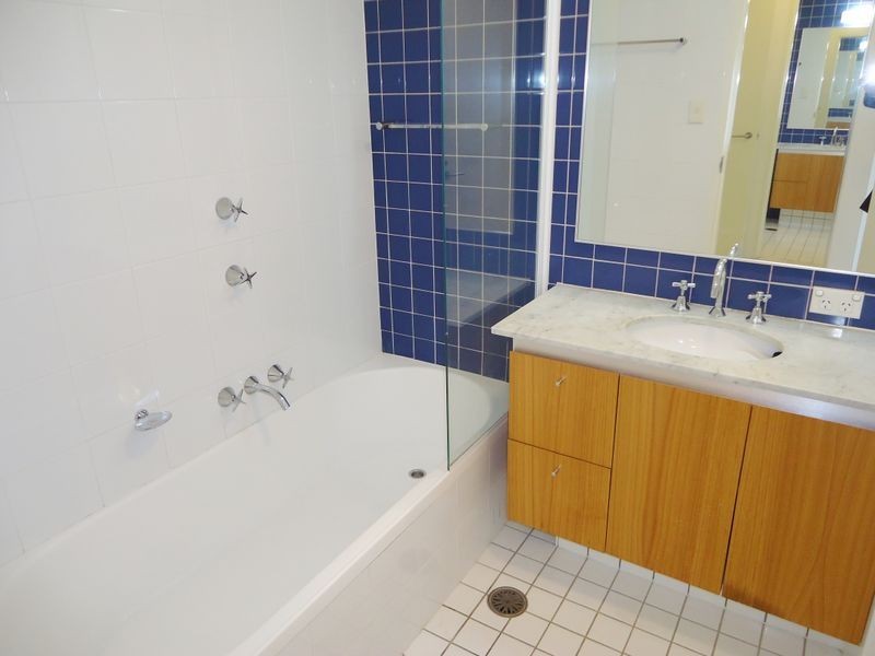 11 Blaxland Road, Newington NSW 2127