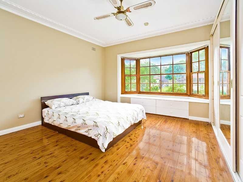 60 Pemberton St, Strathfield NSW 2135