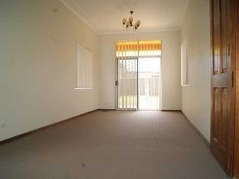 18 Rose St, Croydon Park NSW 2133