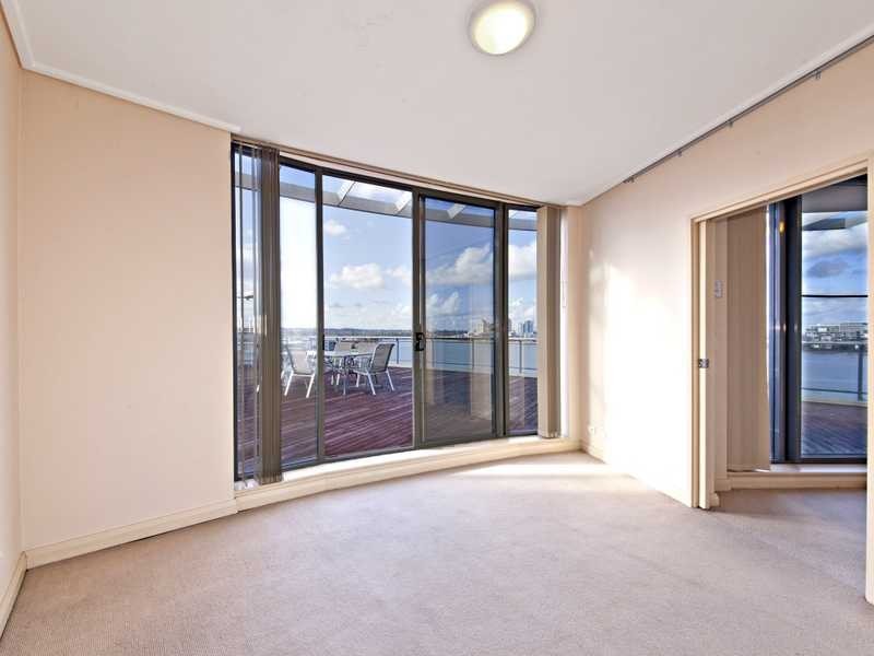 27-29 Bennelong Parkway, Wentworth Point NSW 2127