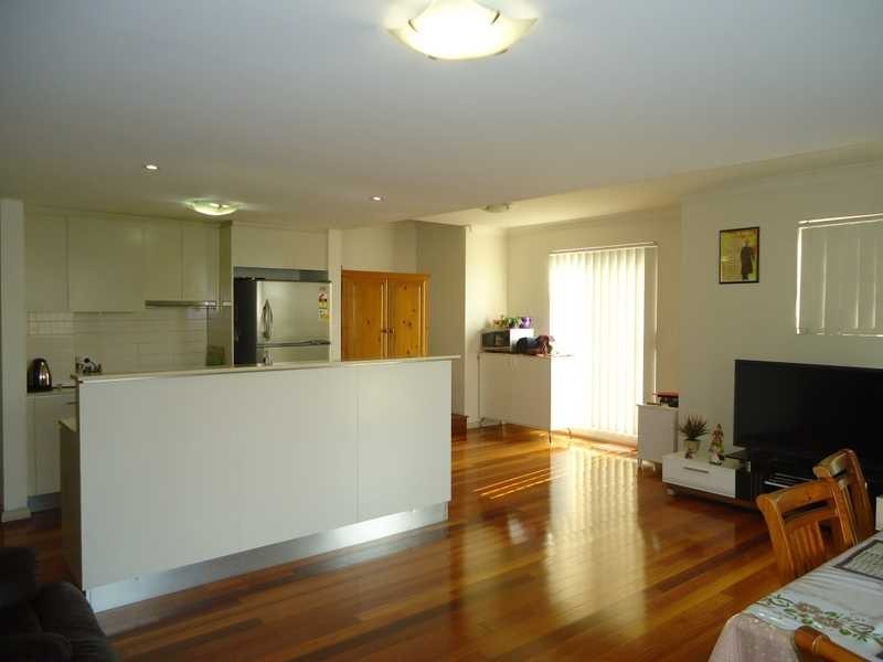 9-10 The Crescent, Homebush NSW 2140