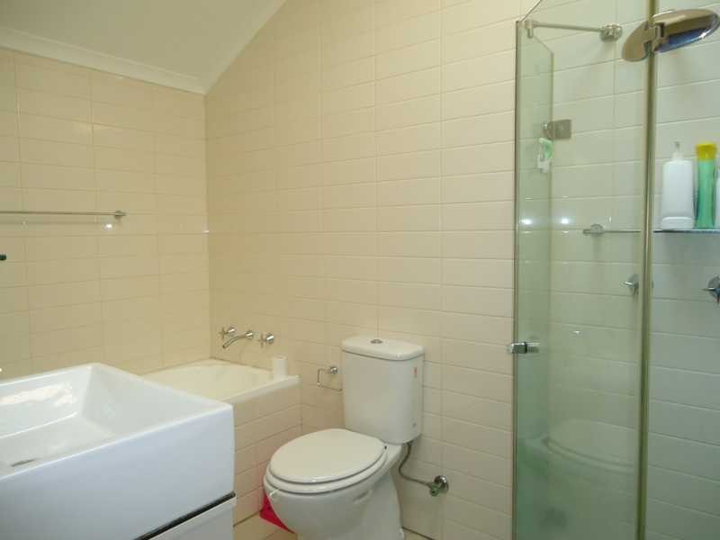 9-10 The Crescent, Homebush NSW 2140