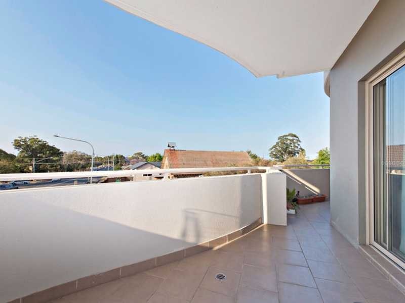 197 Woodville Rd, Merrylands NSW 2160