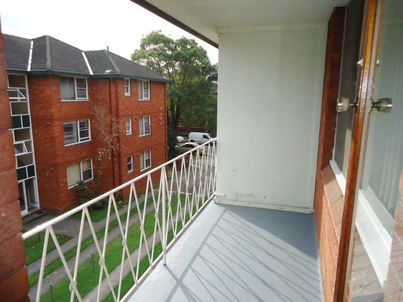 2/32 Russell St, Strathfield NSW 2135