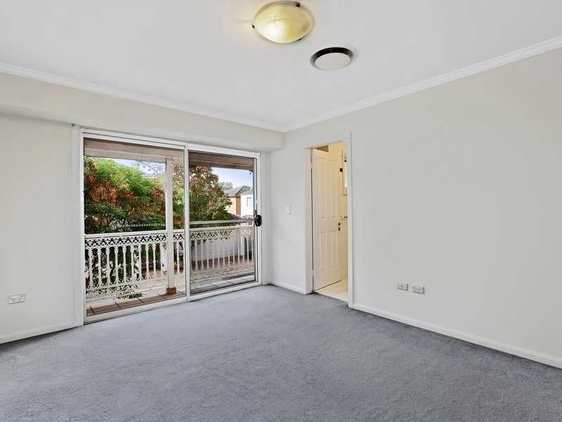 4 Charlton Drive, Liberty Grove NSW 2138