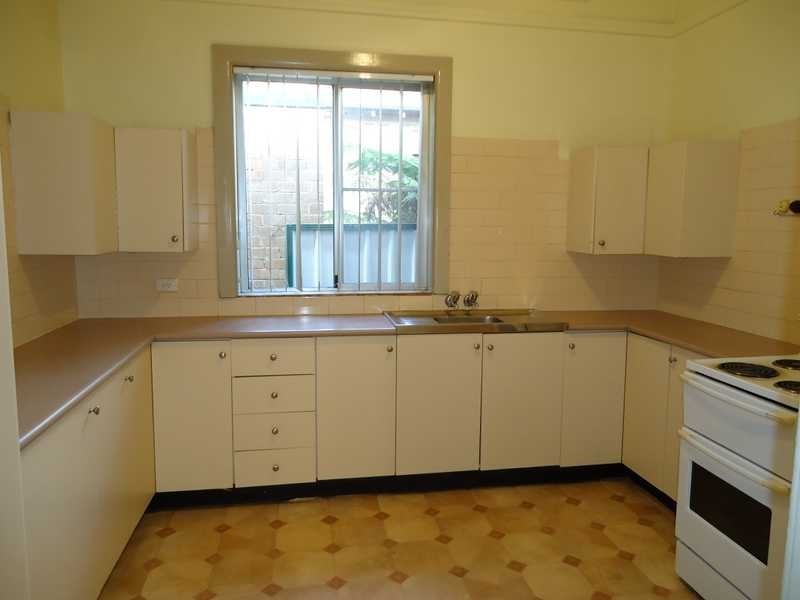 37 Underwood Road, Homebush NSW 2140