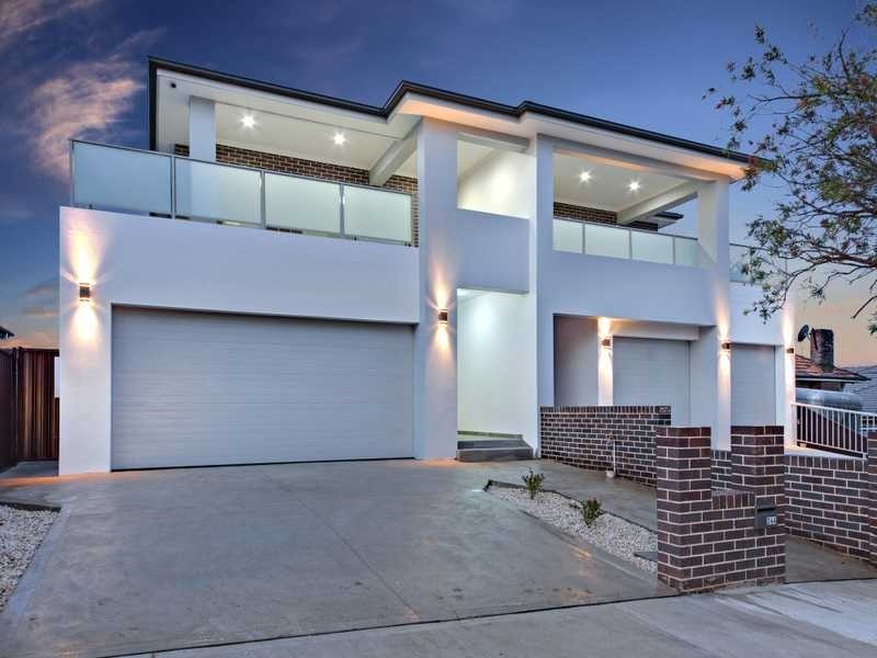 24 Lawford St, Greenacre NSW 2190