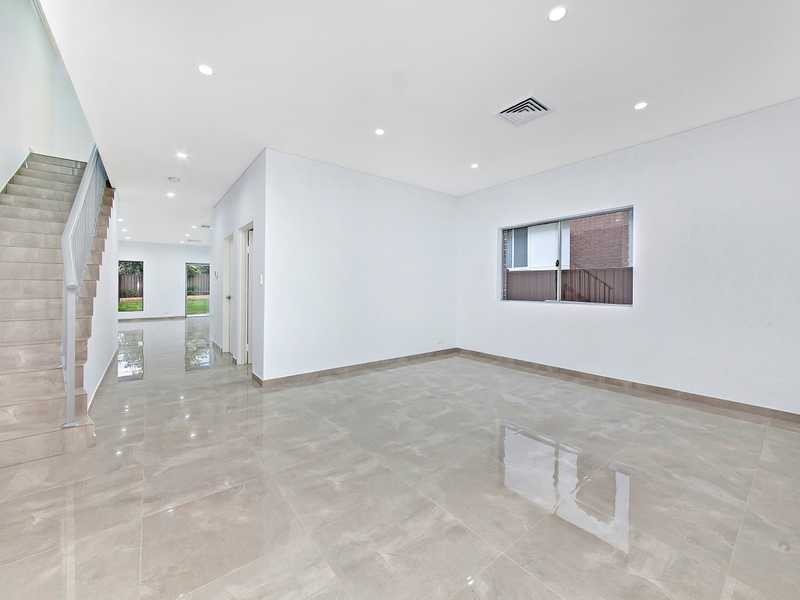 24 Lawford St, Greenacre NSW 2190