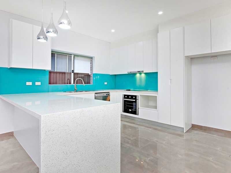 24 Lawford St, Greenacre NSW 2190