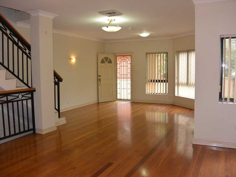 31-32 Loftus Crescent, Homebush NSW 2140