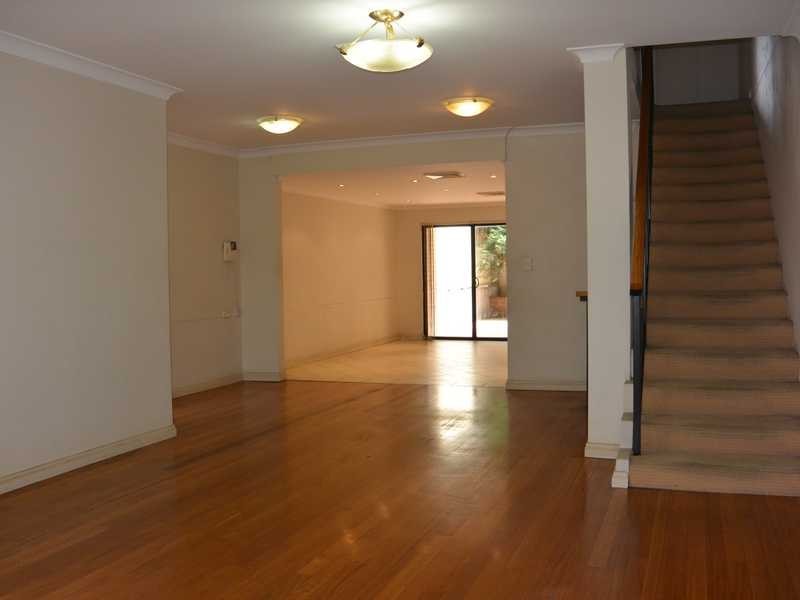 31-32 Loftus Crescent, Homebush NSW 2140