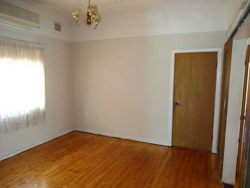 14 Bridge Rd, Homebush NSW 2140