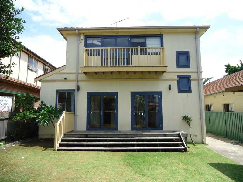 14 Bridge Rd, Homebush NSW 2140