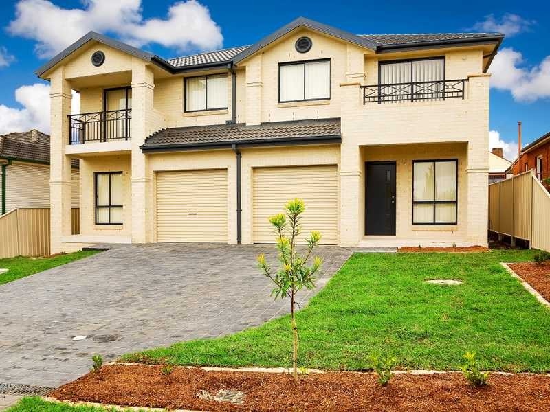 21 Murray St, Greenacre NSW 2190