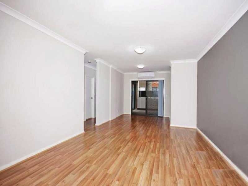 301C/1-7 Hawkesbury Road, Westmead NSW 2145