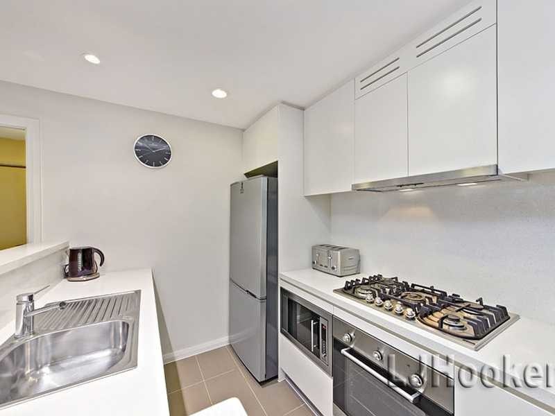 301/49 Hill Rd, Wentworth Point NSW 2127