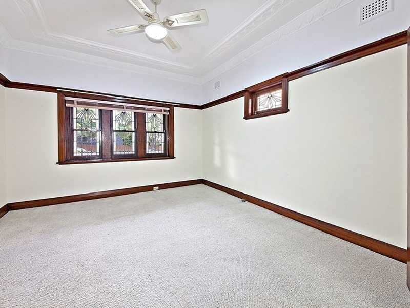 4 Monash Parade, Croydon NSW 2132